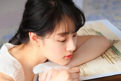 暗示我喜欢你的句子,爱在心里的表白情话3